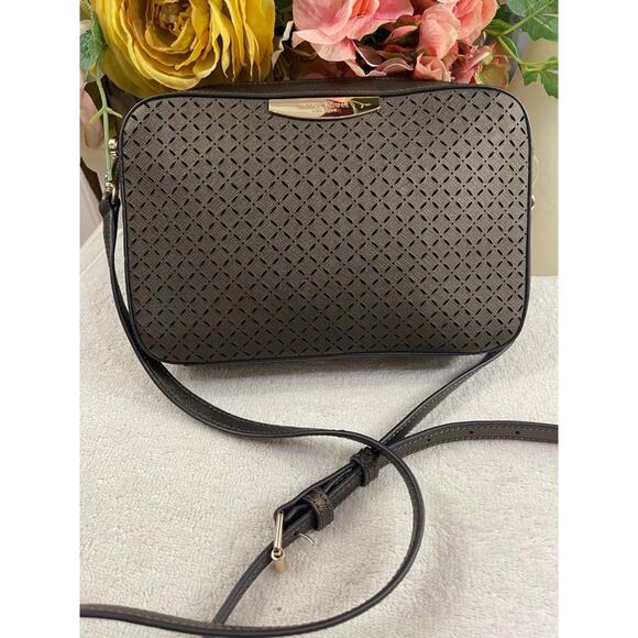 Henri Bendel West 57th Crossbody perforated (PU400 - Picture 1 of 9